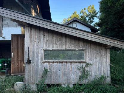 Bild 3:Ziegenstall, Hühnerstall