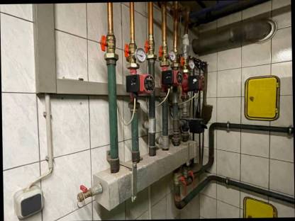 Bild 5:Hackgutheizung BIOMAT