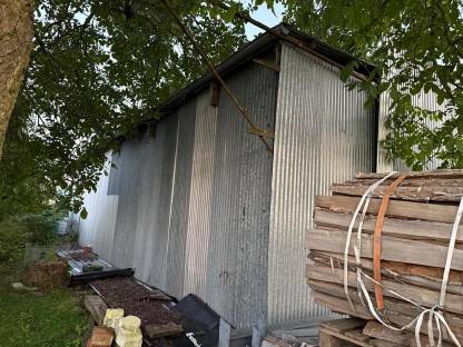 Bild 2:Carport/Halle