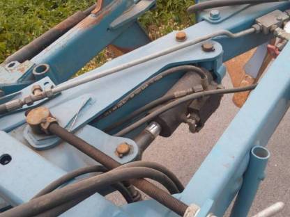 Bild 6:4-Schar-Wendepflug Överum