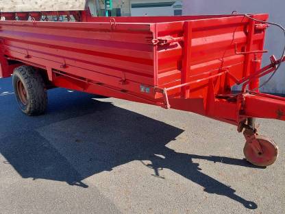 Bild 4:Miststreuer Pöttinger 4 t