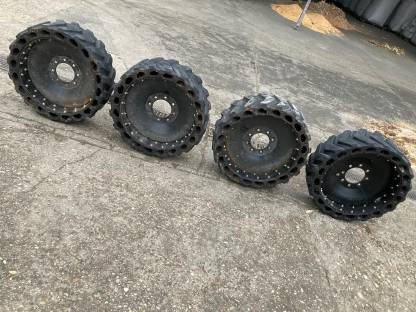 Bild 4:Airboss Reifen