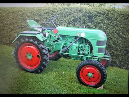 Traktor Kramer KL11