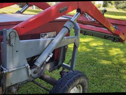 Bild 4:Steyr 50 mit vollhydraulischem Frontlader