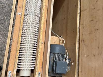 Bild 6:Getreidemühle inkl. Siebkasten