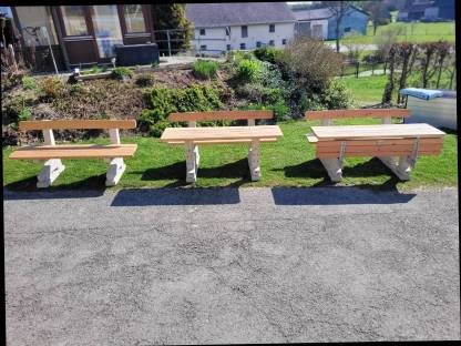 Bild 3:Hausbank, Gartenbank, Tisch