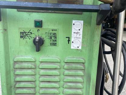 Bild 8:Fronius wassergekühlt Impulsschweißer