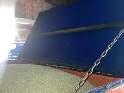 Bild 4:Salz-/Splittstreuer