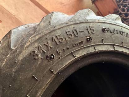 Bild 2:Mähtrac-Reifen