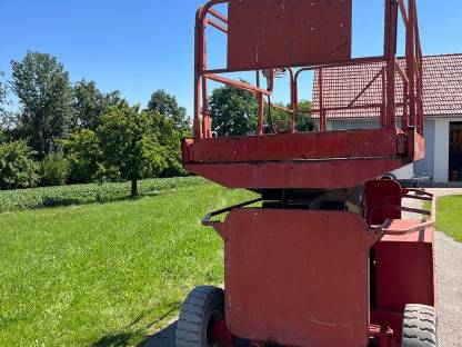 Bild 3:Manitou 11 m Arbeitsbühne