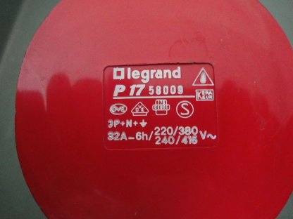 Bild 3:32 A Wandstecker mit Kupplung