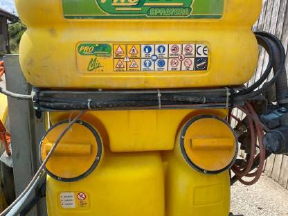 Bild 5:Gebläsespritze für Christbäume und Streuobstbäume