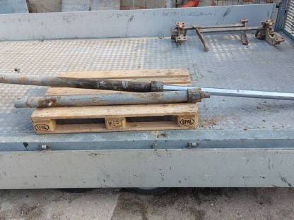 Frontladerzylinder für Schlüter Traktor