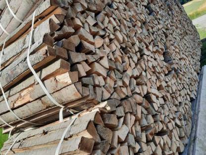 Bild 2:Kaminholz Buche