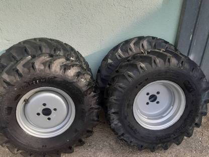 Bild 2:Kompletträder für FUCHS Hoftrac