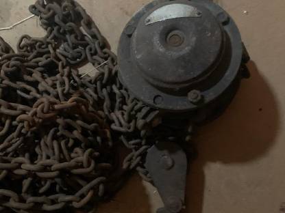 Bild 5:Epple Silofräsen Stirnrad-Kettenzug 500 kg