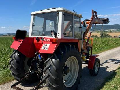 Bild 4:Steyr 8070, 40 km/h, vollhydraulischer Frontlader