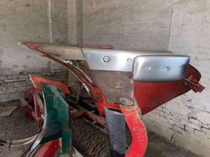 Bild 6:Verkaufe Vogel & Noot 4-Scharr-Wendepflug