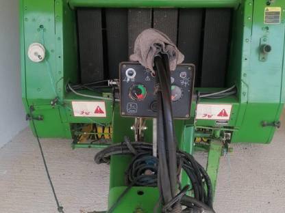 Bild 7:John deere 545 Rundballenpresse