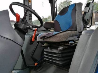 Bild 7:New Holland TL80 Traktor