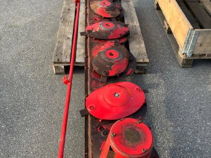 Bild 7:Pöttinger Mähwerk Teile