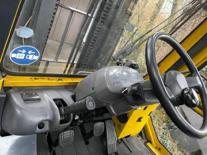 Bild 7:Komatsu FG-45T - 4,5 t Tragkraft - Top Zustand