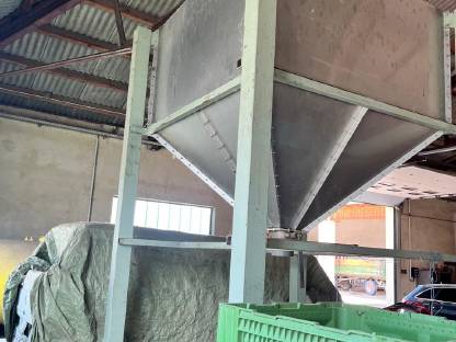 Bild 4:Edelstahl-Befülltrichter 5m3