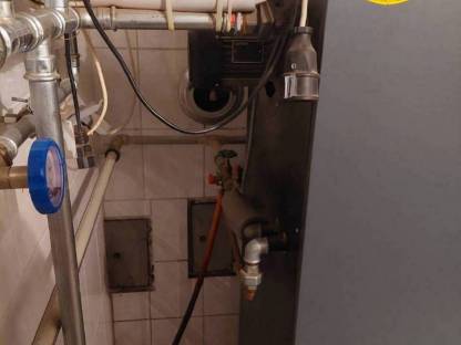 Bild 3:Sehr gut gepflegte 15 kW Heizung von Bösch für Stückholz