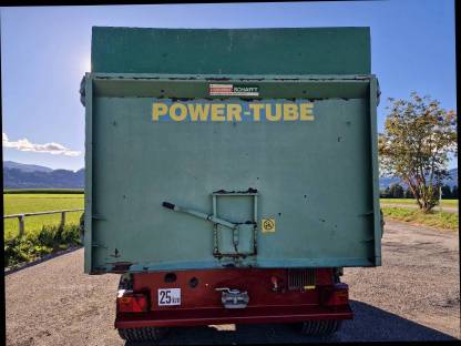 Bild 4:Brantner Muldenkipper TA 13045