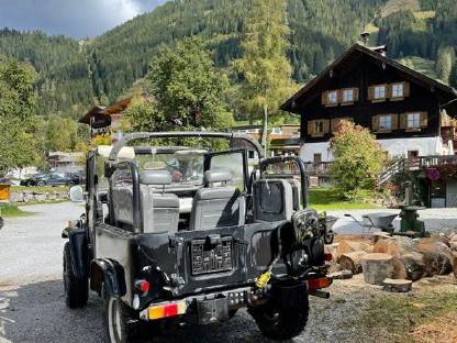 Bild 5:Toyota Landcruiser Oldtimer