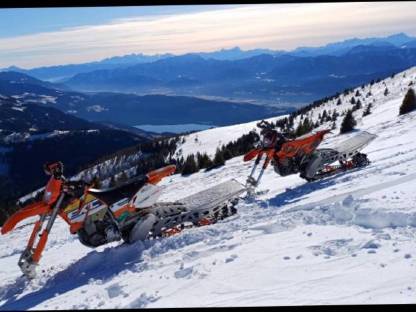 Bild 2:KTM EXC 520 mit Raupenfahrwerk