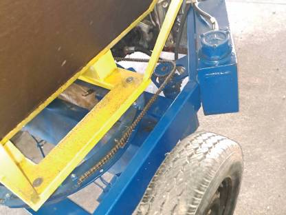 Bild 3:Ballenabwickler selbstfahrend