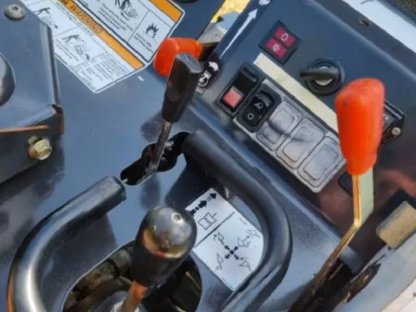 Bild 6:Bobcat Raupenlader MT55 Minilandmaschine