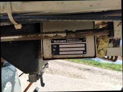 Bild 4:Eingrasmäher Bucher 550