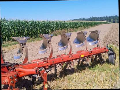 Bild 2:2 Stk. Kverneland Pflug Vario