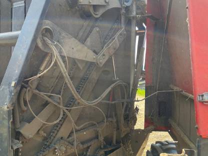 Bild 3:Vicon Rundballenpresse RV 157