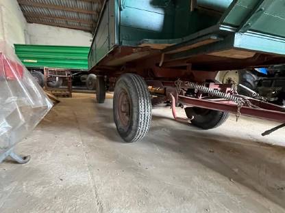 Bild 3:Traktor Anhänger