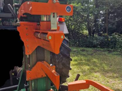 Bild 5:POSCH 20 t Holzspalter M6230MR