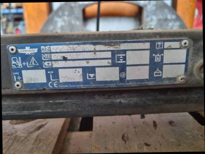 Bild 2:Hydraulischer Zinkenversteller