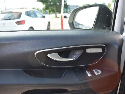 Bild 6:Mercedes Vito BusinessVan lang 114CDI 4x4 Aut.