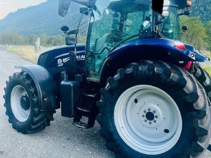 Bild 4:New Holland T6030