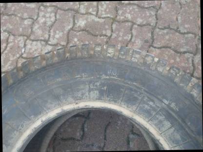 Bild 3:Reifen Semperit 13.0/65-18