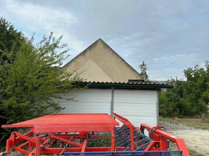 Bild 4:Ferrari Jungpflanzen-Setzmaschine Rotostrapp 8-reihig