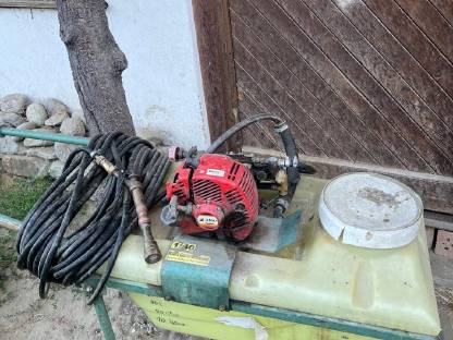 Schubkarren-Spritze mit Efco Motor