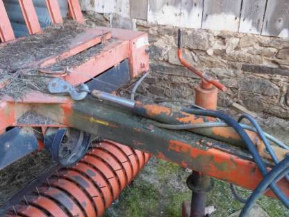 Bild 4:Ladewagen Pöttinger 12