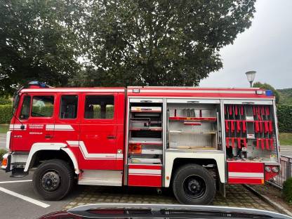 Bild 4:ÖAF 14.272FA Feuerwehrfahrzeug