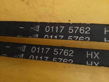 Bild 2:2 Keilriemen Original Deutz 0117 5762