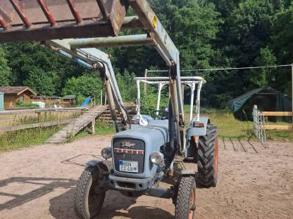 Traktor Eicher Tiger 2
