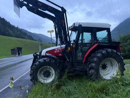 Steyr 975 Frontlader Fronthydraulik Zwillingsreifen
