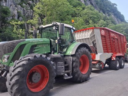 Grünfutterernte mit Ladewagen